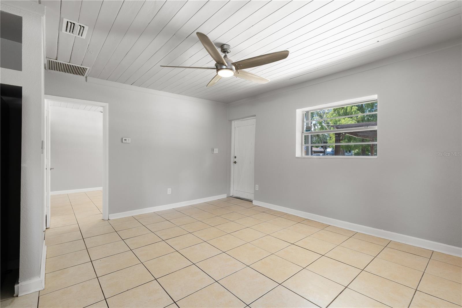 9845 60th St Property Photo 16