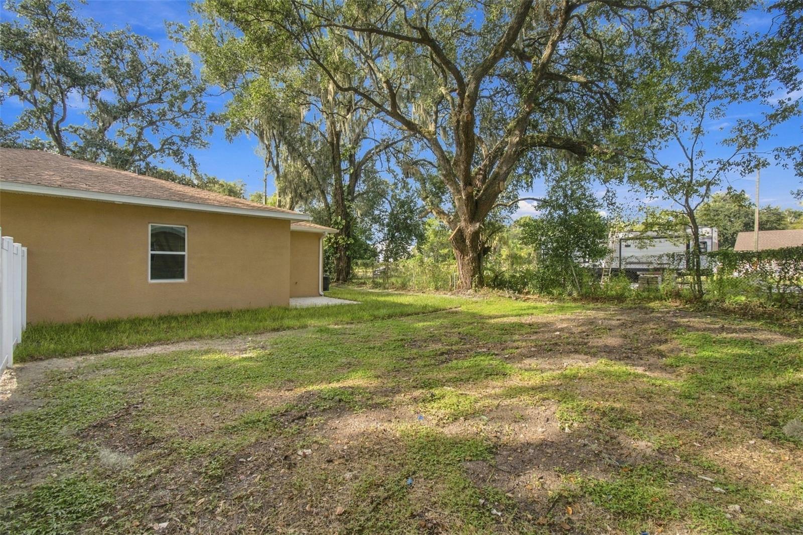 308 E Damon St Property Photo 44