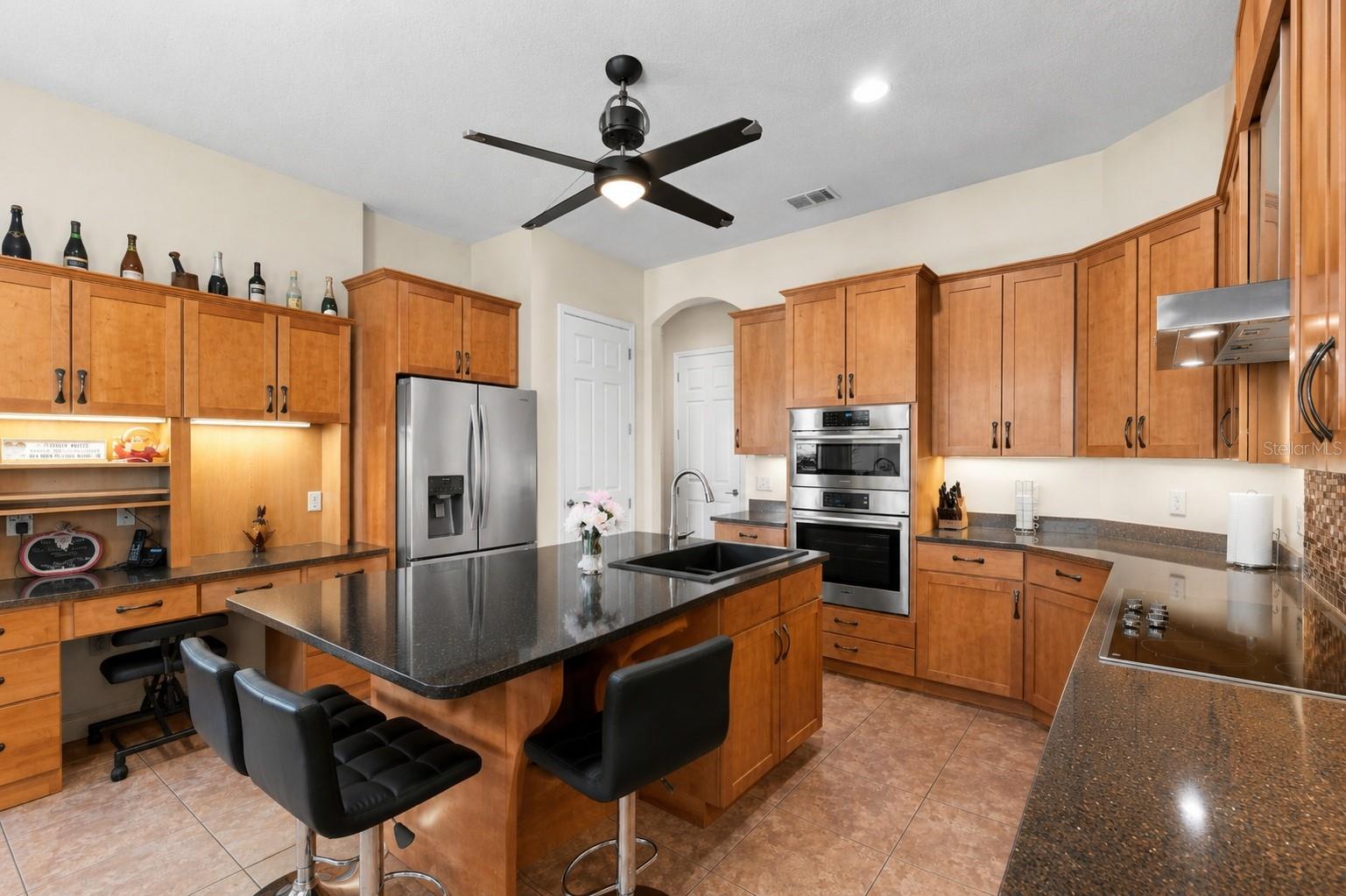 3410 Punkin Patch Ln Property Photo 11