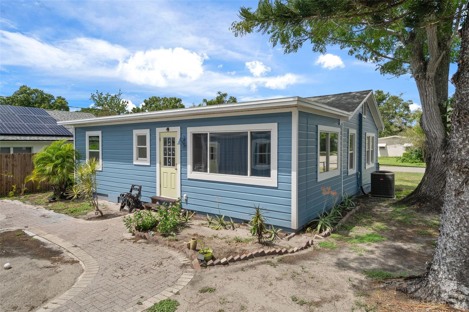 5300 39 Ave N Property Photo 37