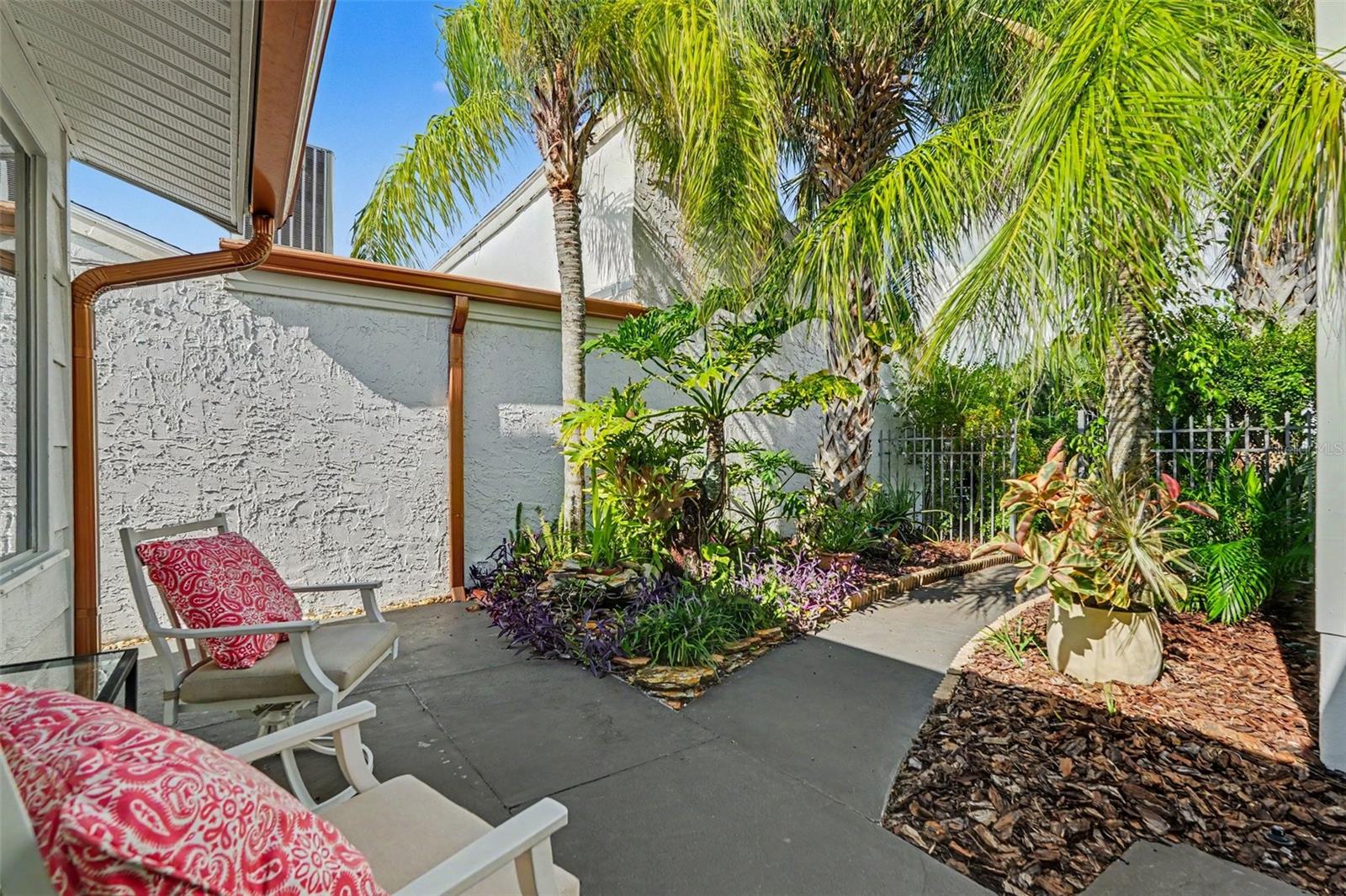 12625 Shell Point Dr Property Photo 9
