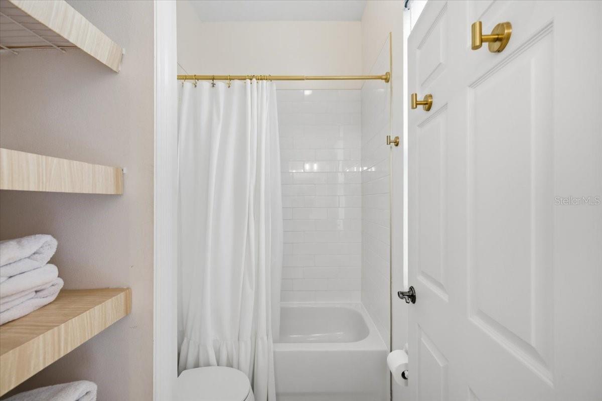 6223 Rock Creek Cir Property Photo 17