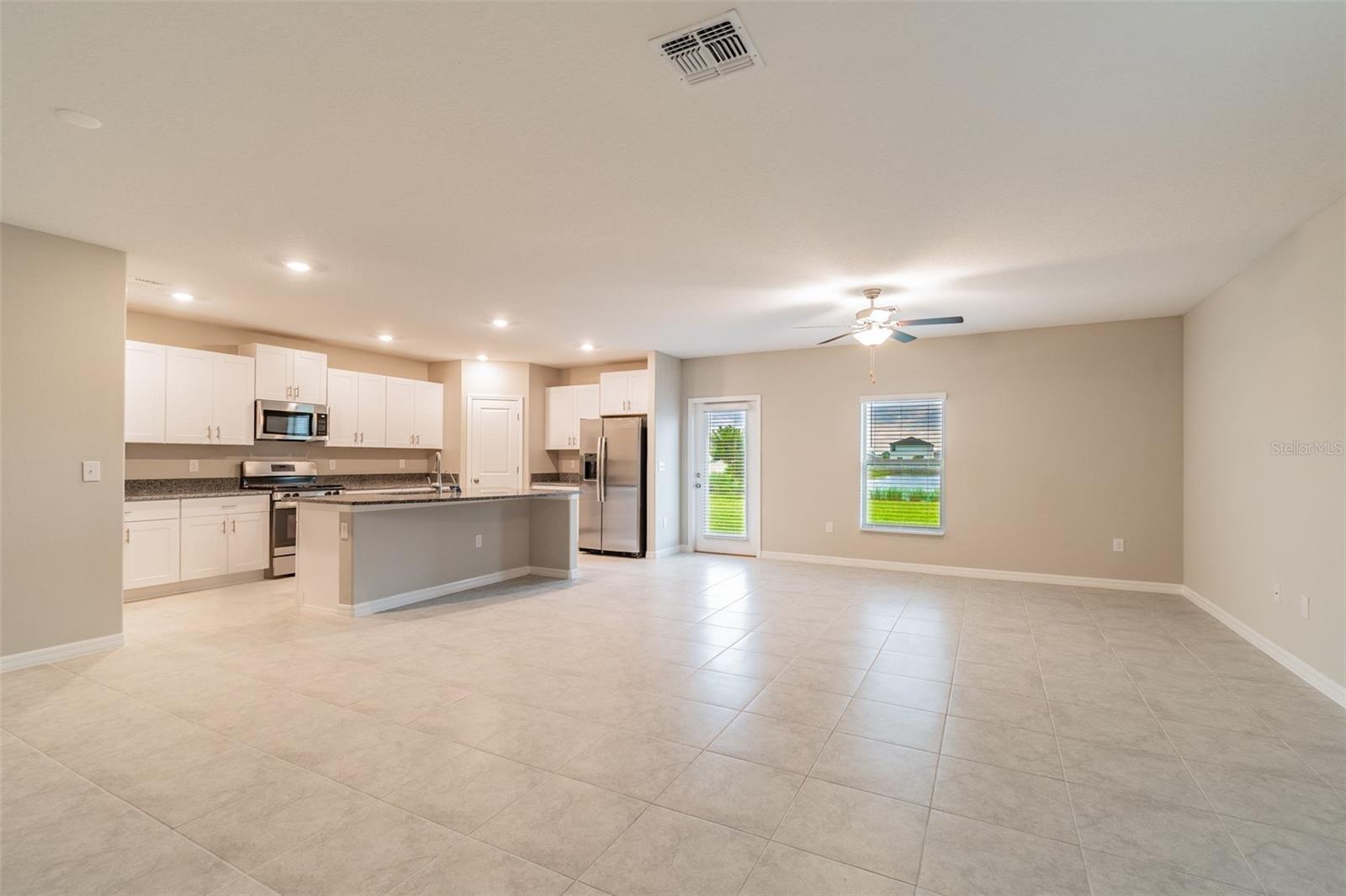 5064 White Chicory Dr Property Photo 4