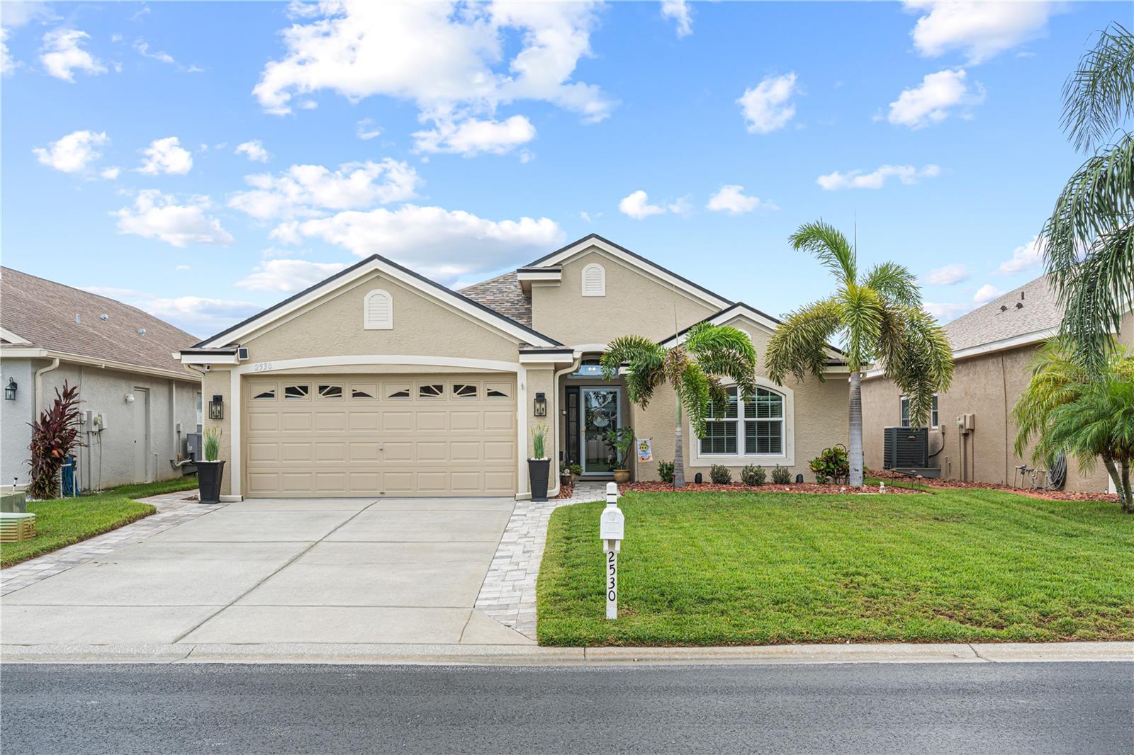 2530 Arrowpointe Dr Property Photo 1