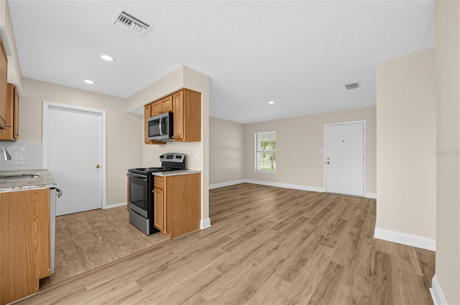 5635 Stull Ave Property Photo 10