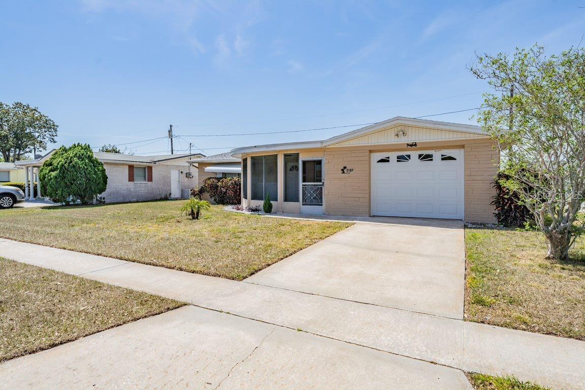 2107 MAUREEN DR Property Photo 1