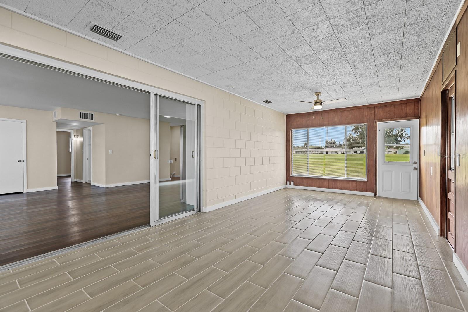 702 Desert Hills Way Property Photo 12