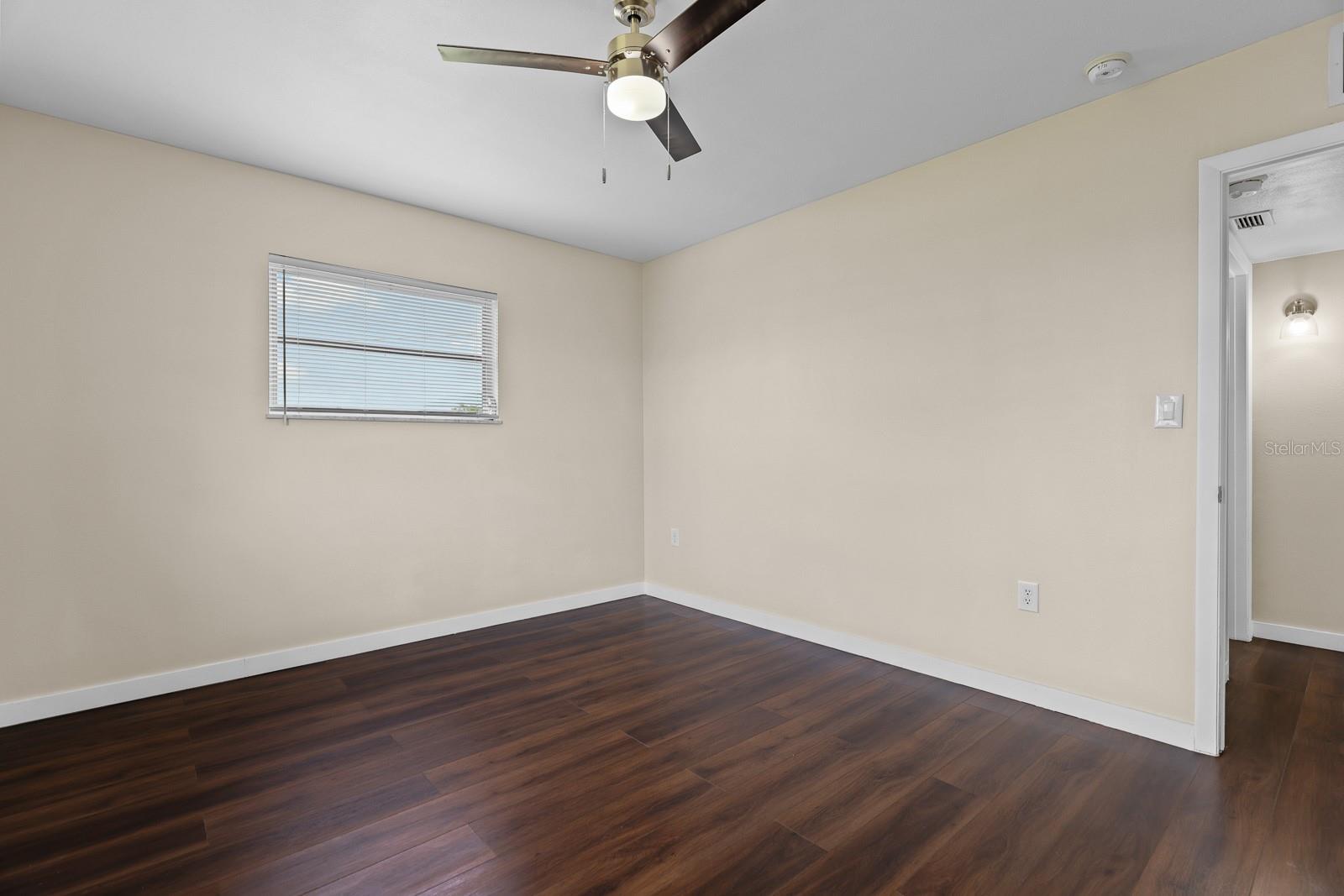 702 Desert Hills Way Property Photo 18