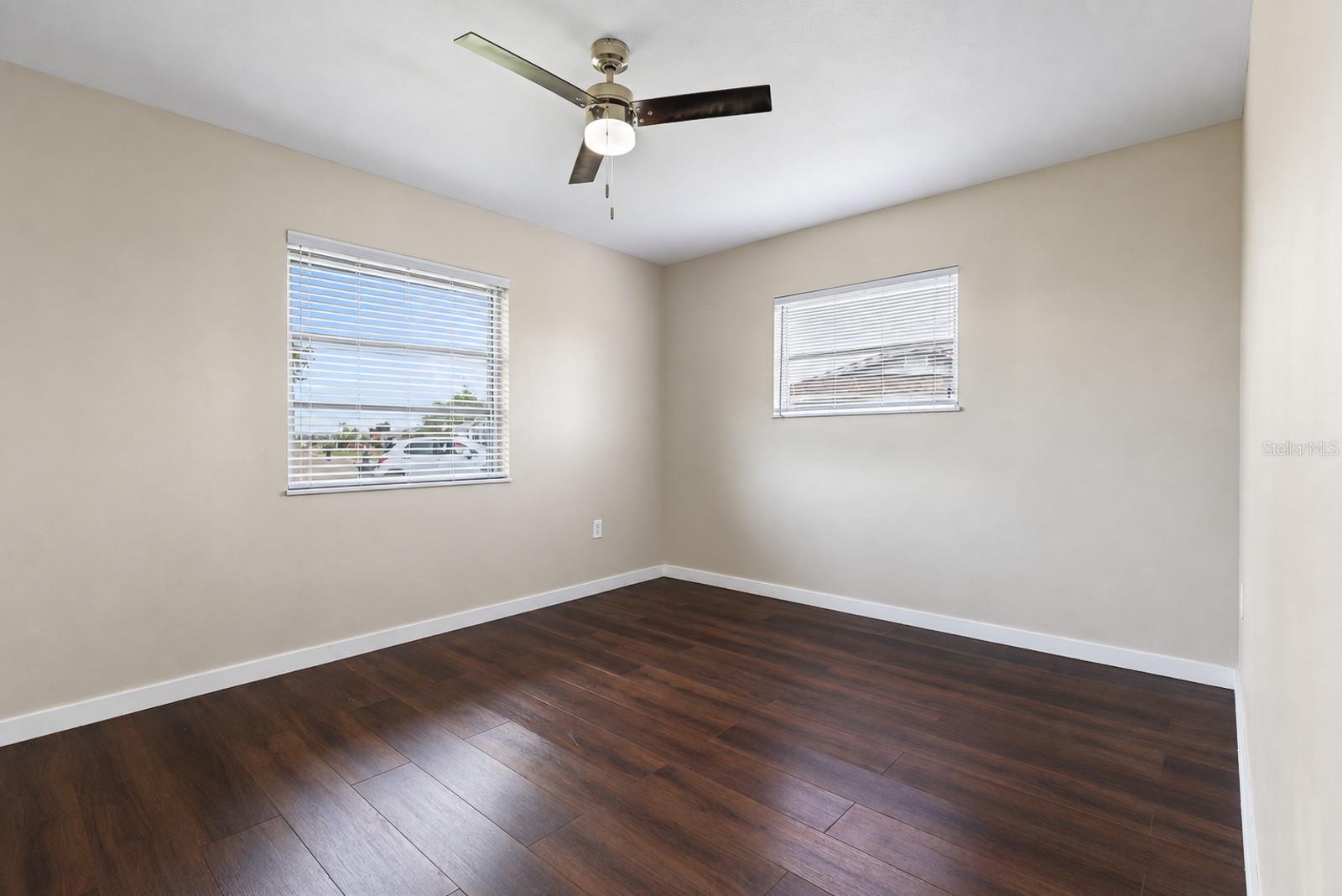 702 Desert Hills Way Property Photo 20