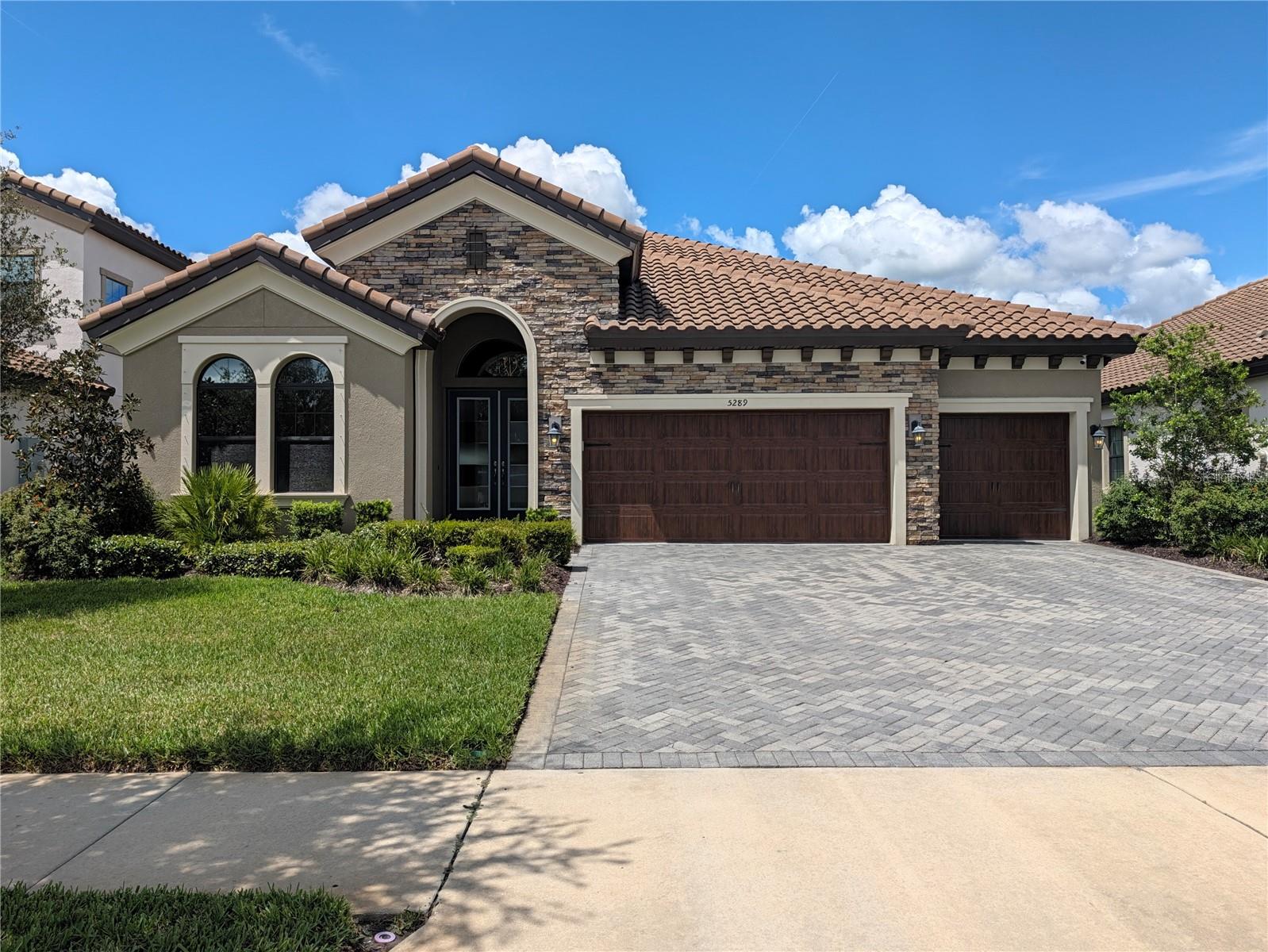 5289 Night Star Trl Property Photo 1