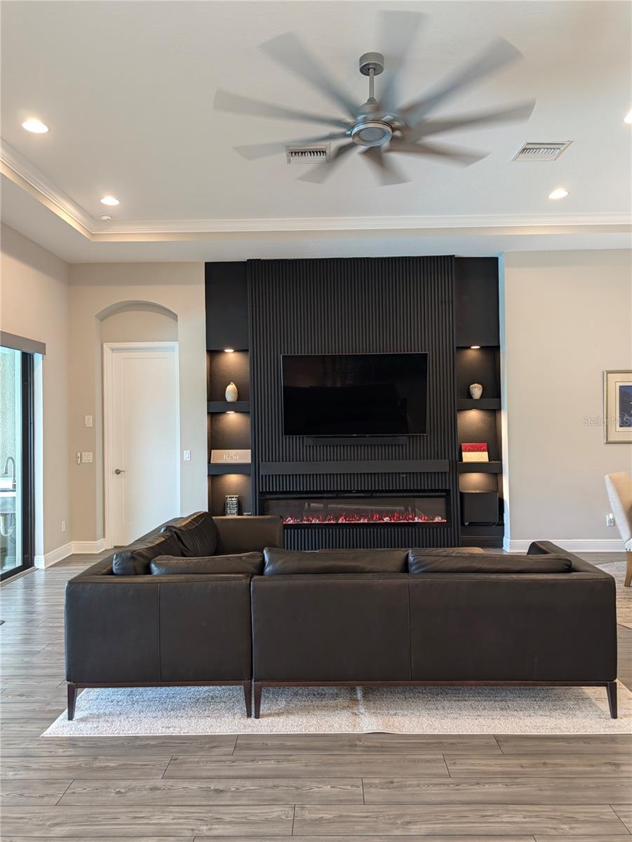 5289 Night Star Trl Property Photo 16