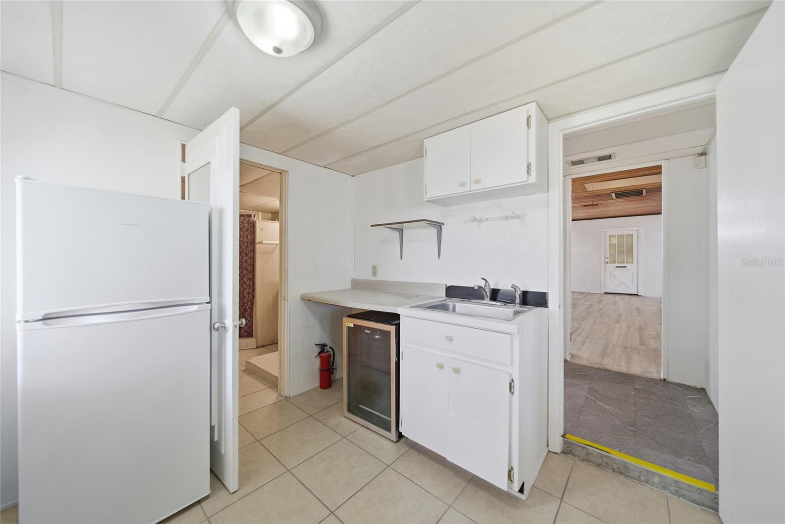 4539 Mile Stretch Dr Property Photo 16