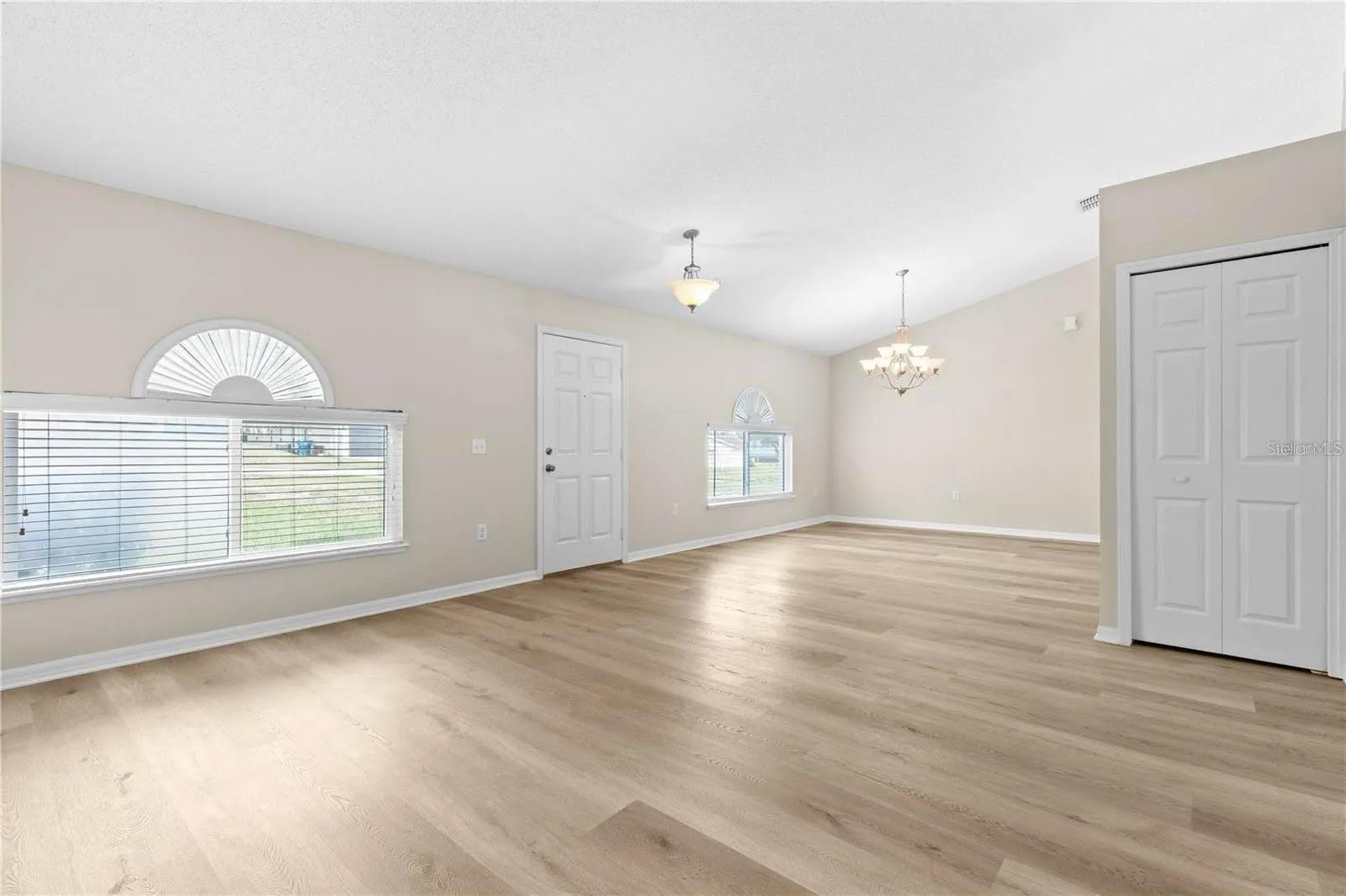 352 Clearfield Ave Property Photo 8