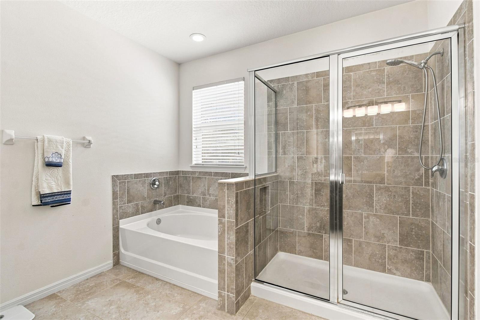 12210 Legacy Bright St Property Photo 32