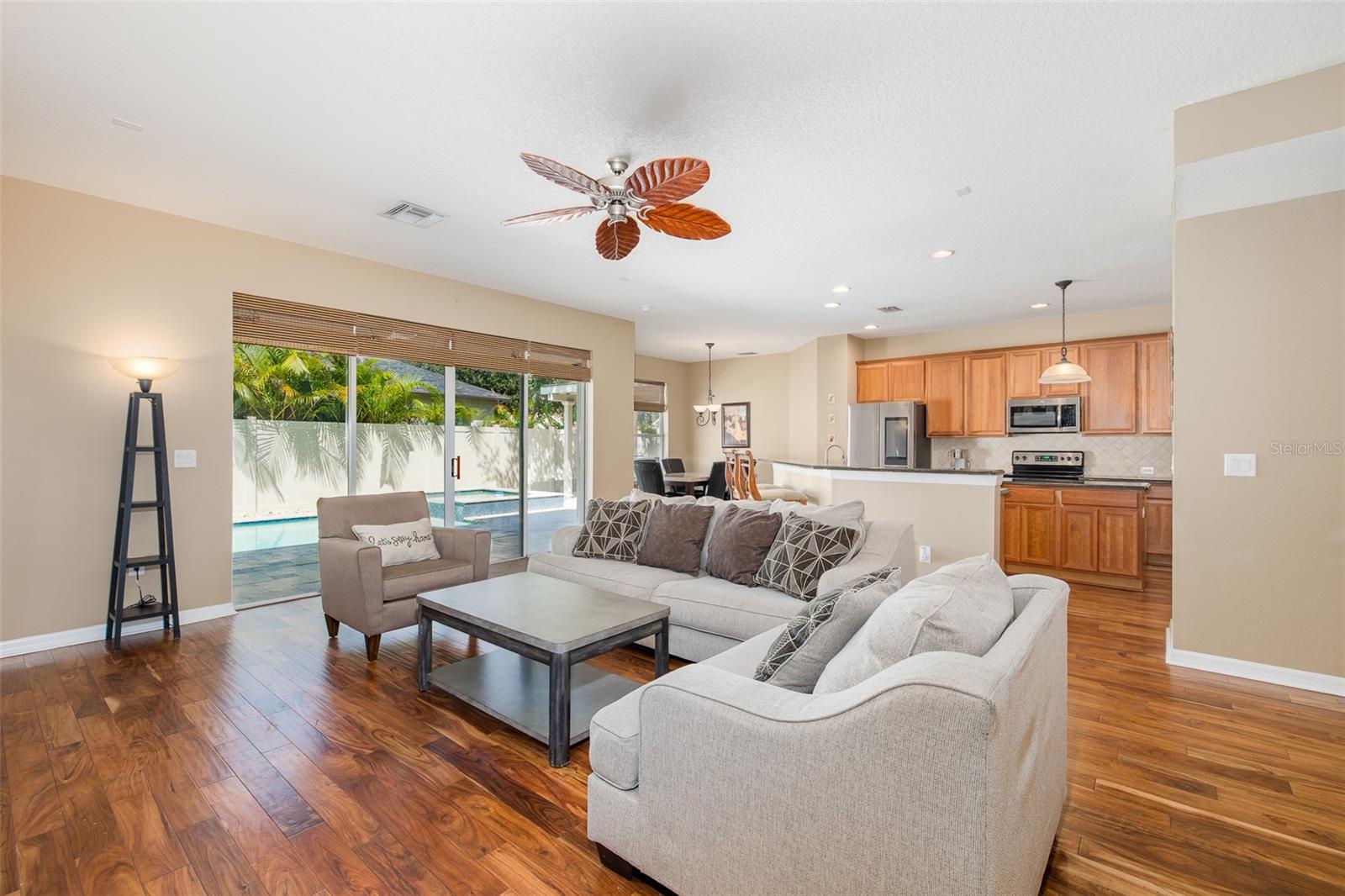 15220 Octavia Ln Property Photo 14