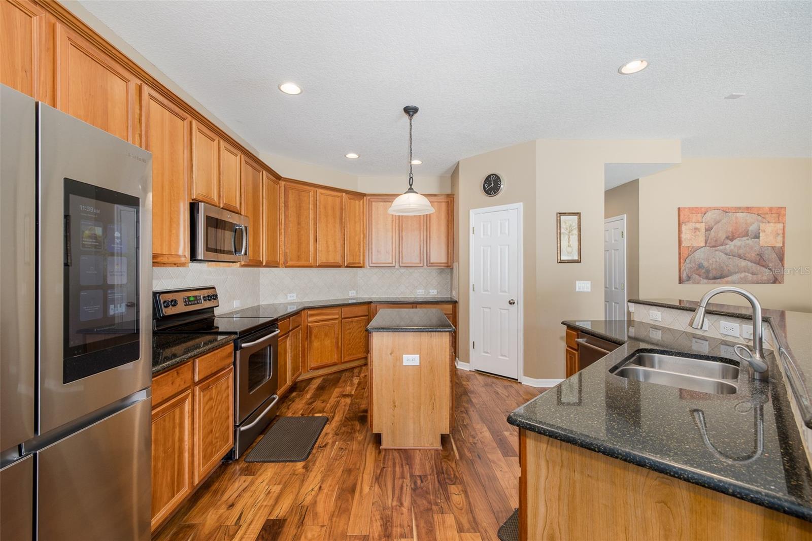 15220 Octavia Ln Property Photo 17