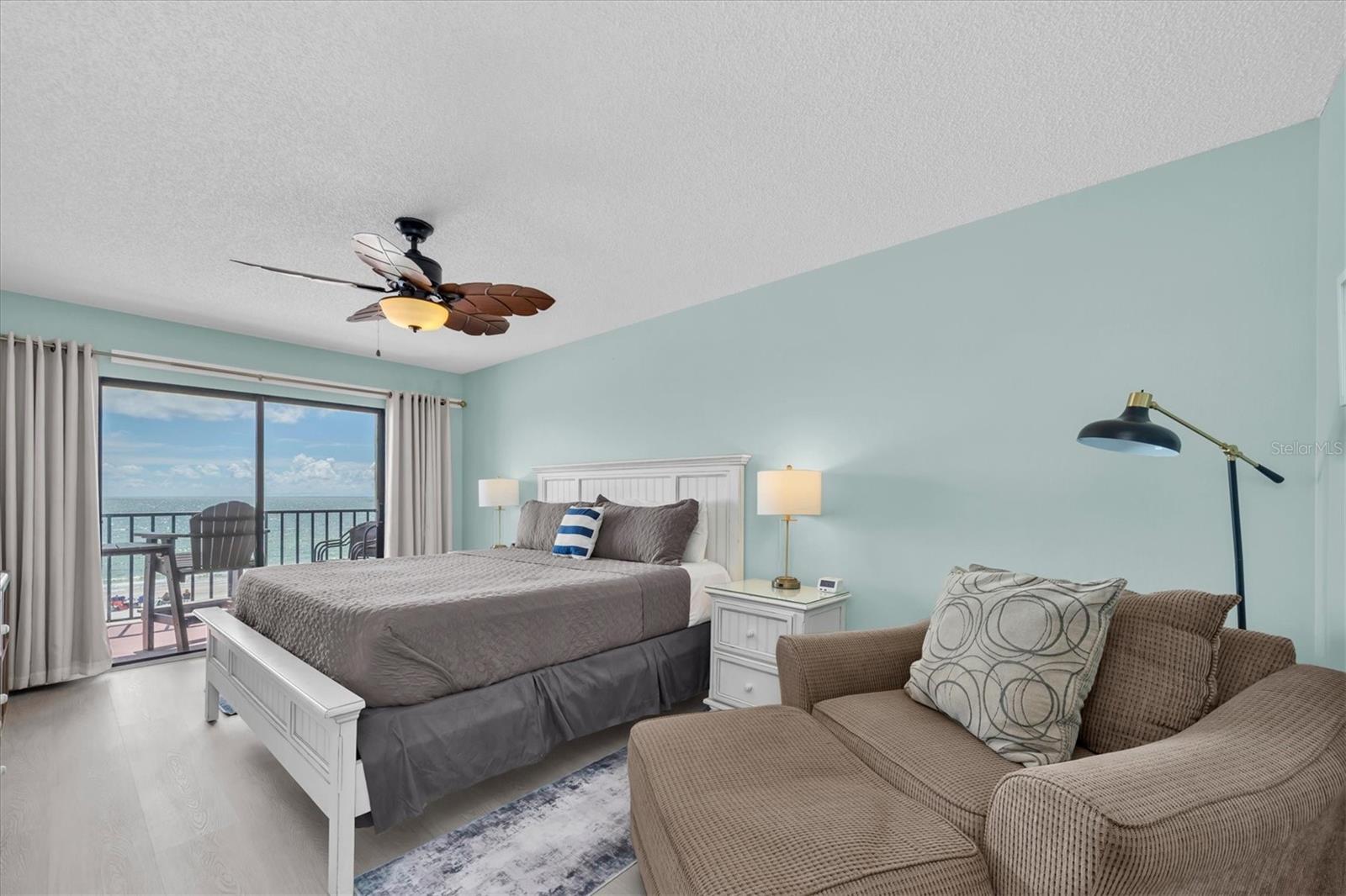 14710 Gulf Blvd #206 Property Photo 18