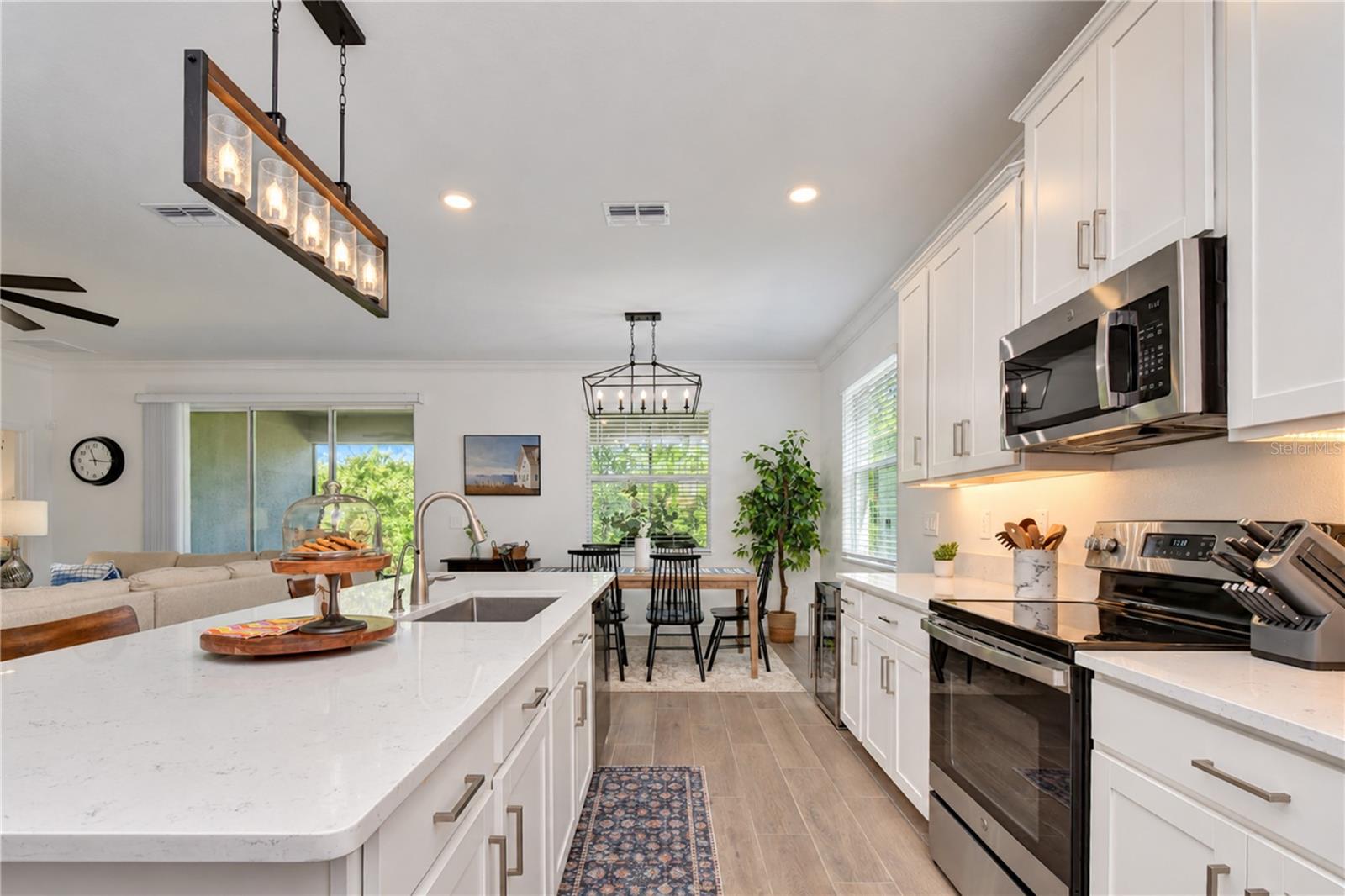 10577 Banyan Breeze Blvd Property Photo 11