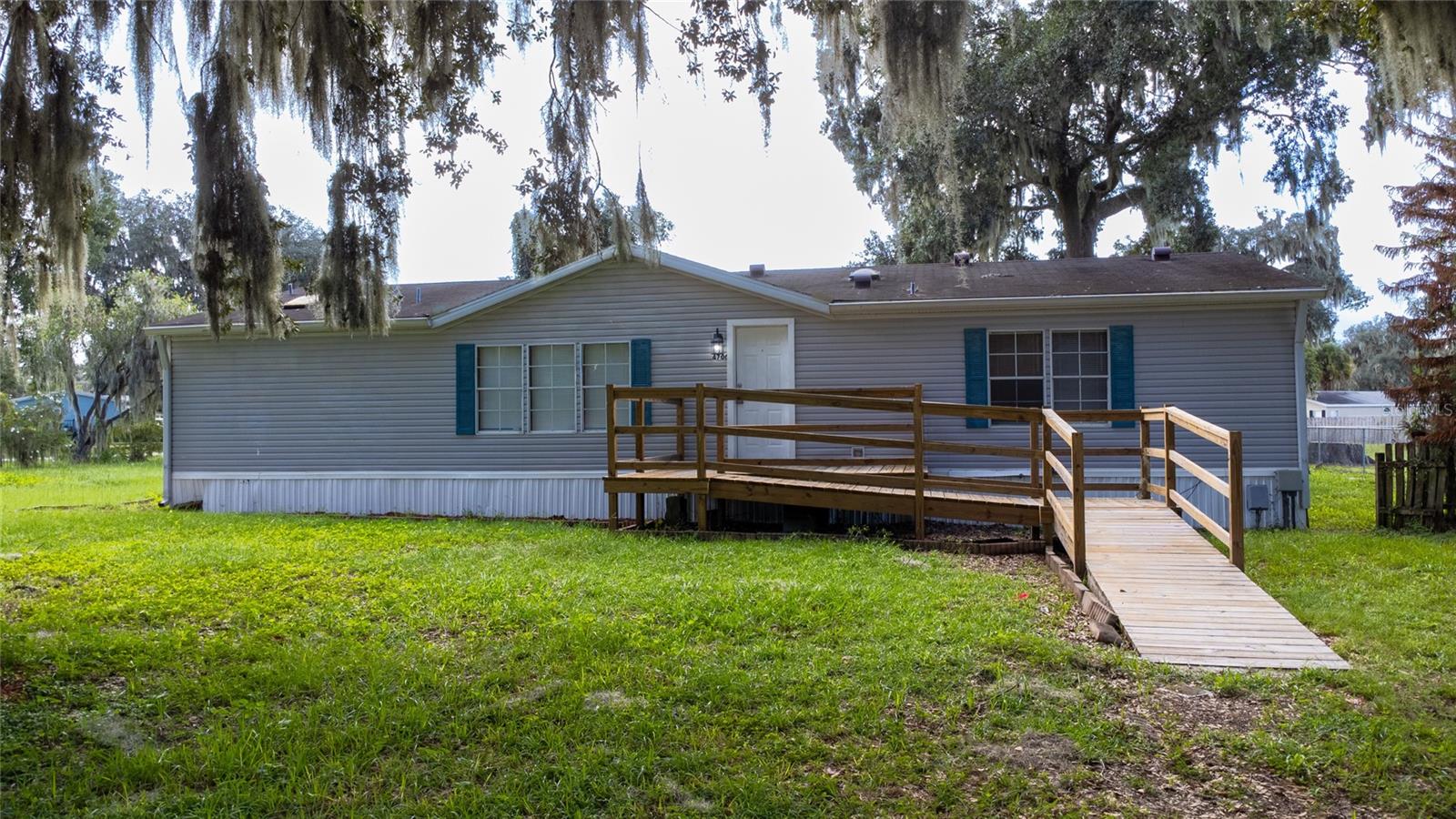 4706 Myrtle View Dr S Property Photo 1