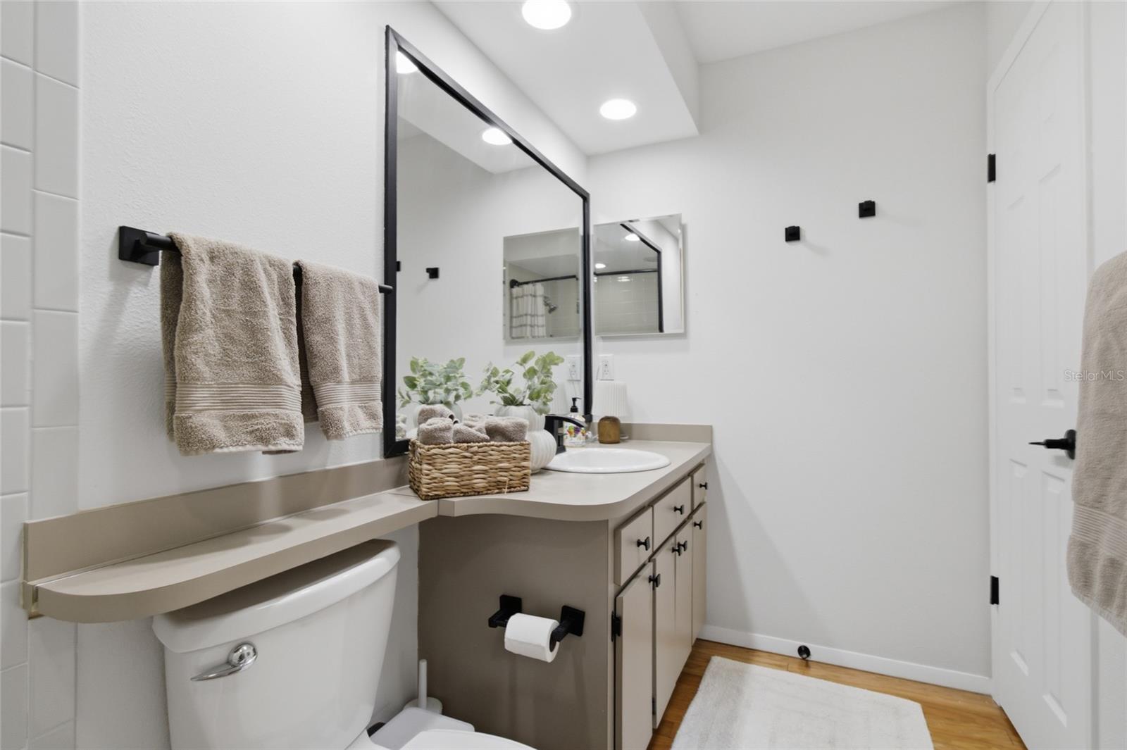 3211 Coventry N Property Photo 21