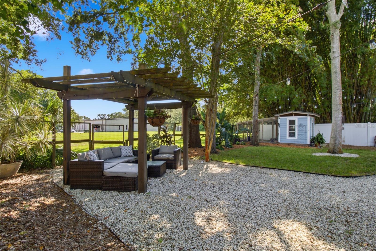 3211 Coventry N Property Photo 29