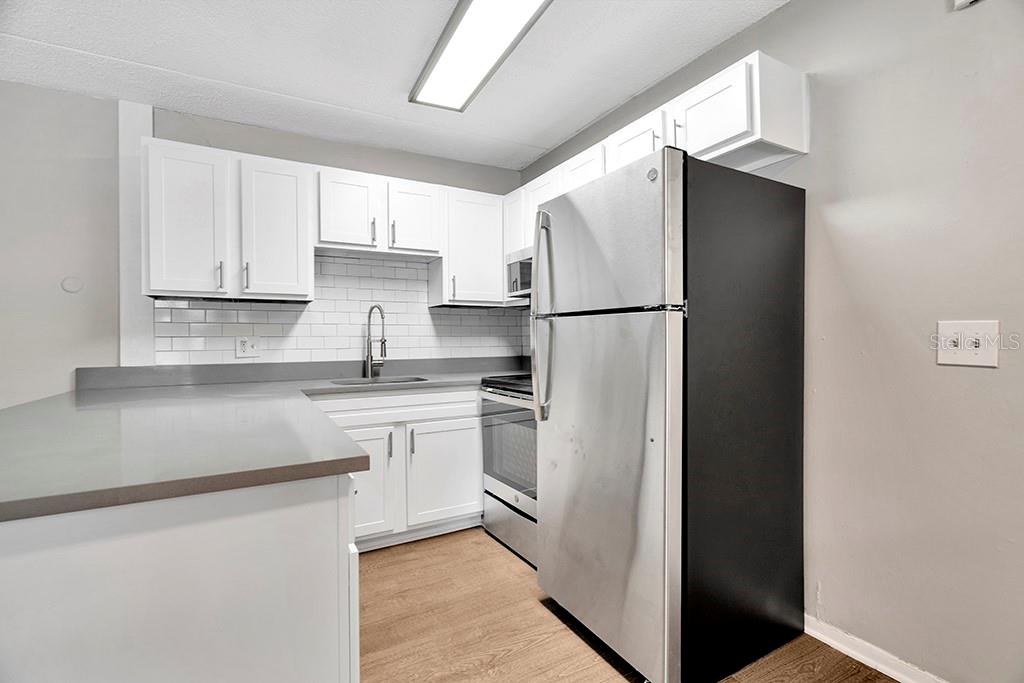 3602 S Macdill Ave #108 Property Photo 4