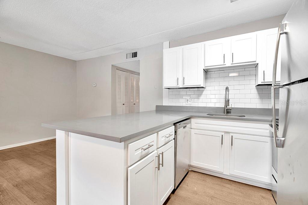 3602 S Macdill Ave #108 Property Photo 5