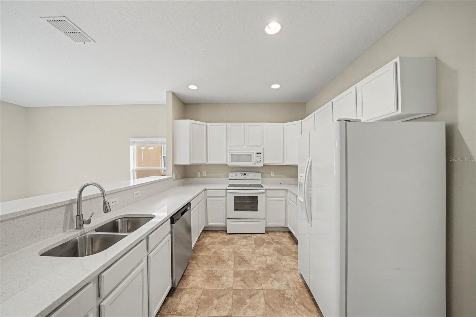 233 Magical Way Property Photo 12