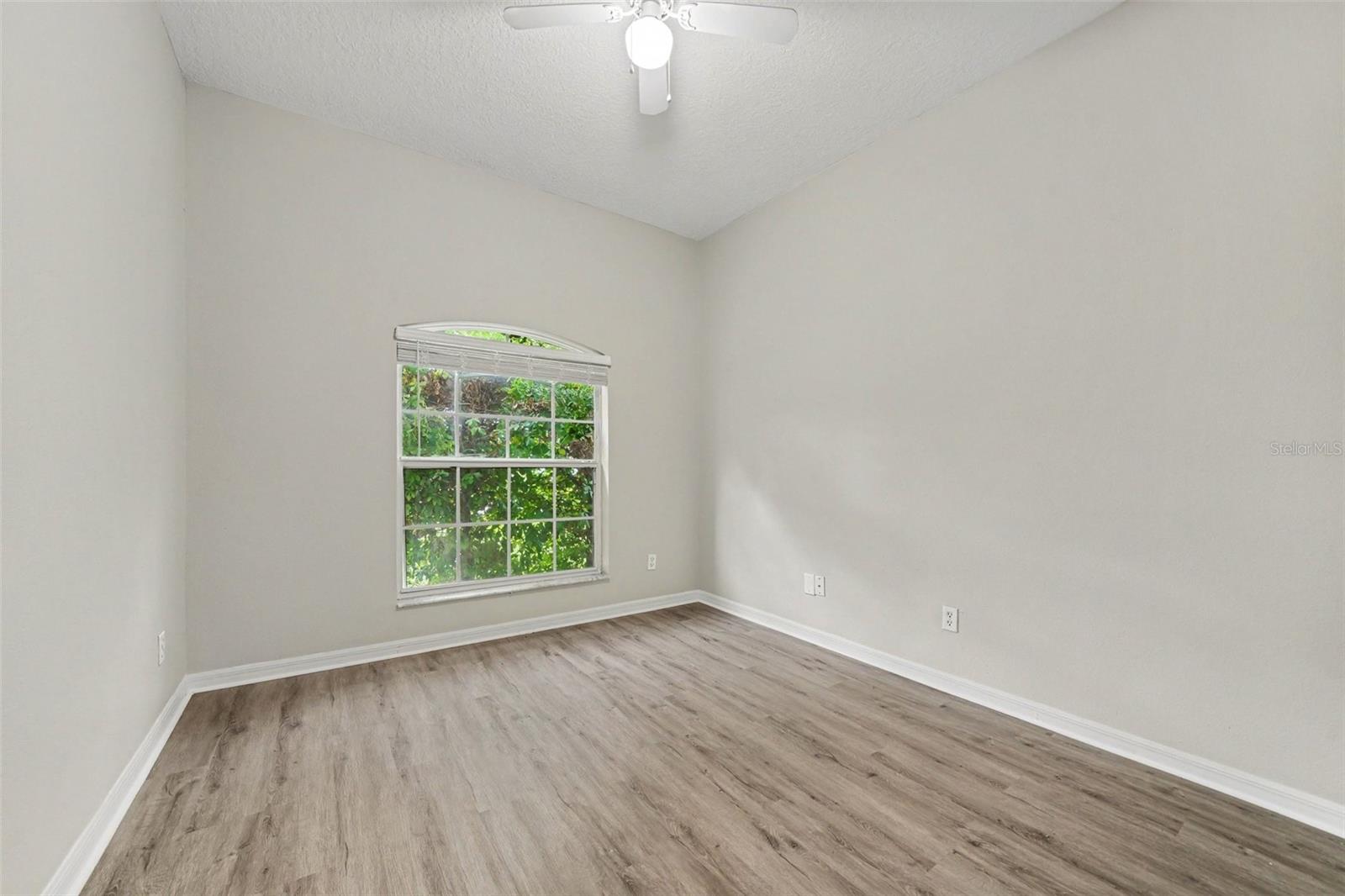 233 Magical Way Property Photo 16