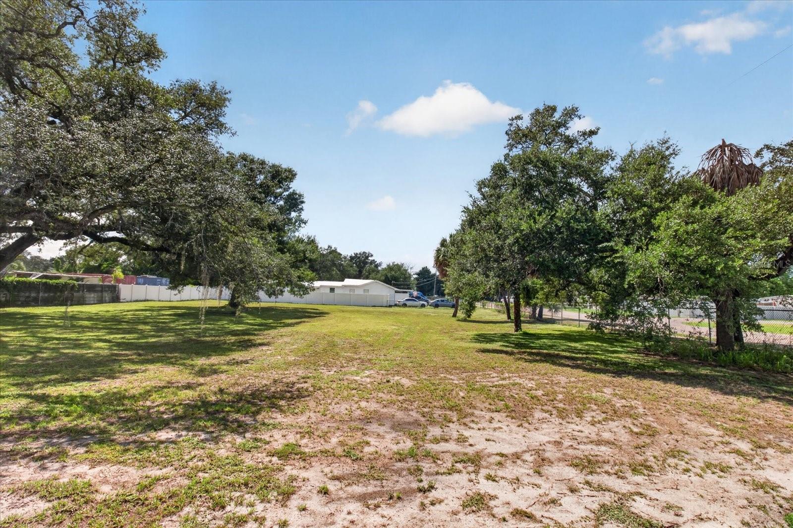 5311 E Columbus Dr Property Photo 14