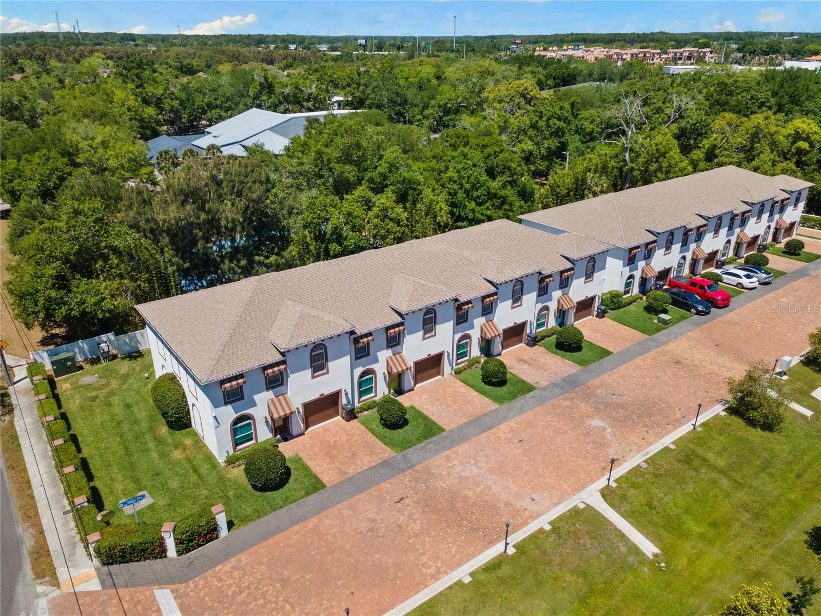 8702-8708 Kenyon View Ct Property Photo 1