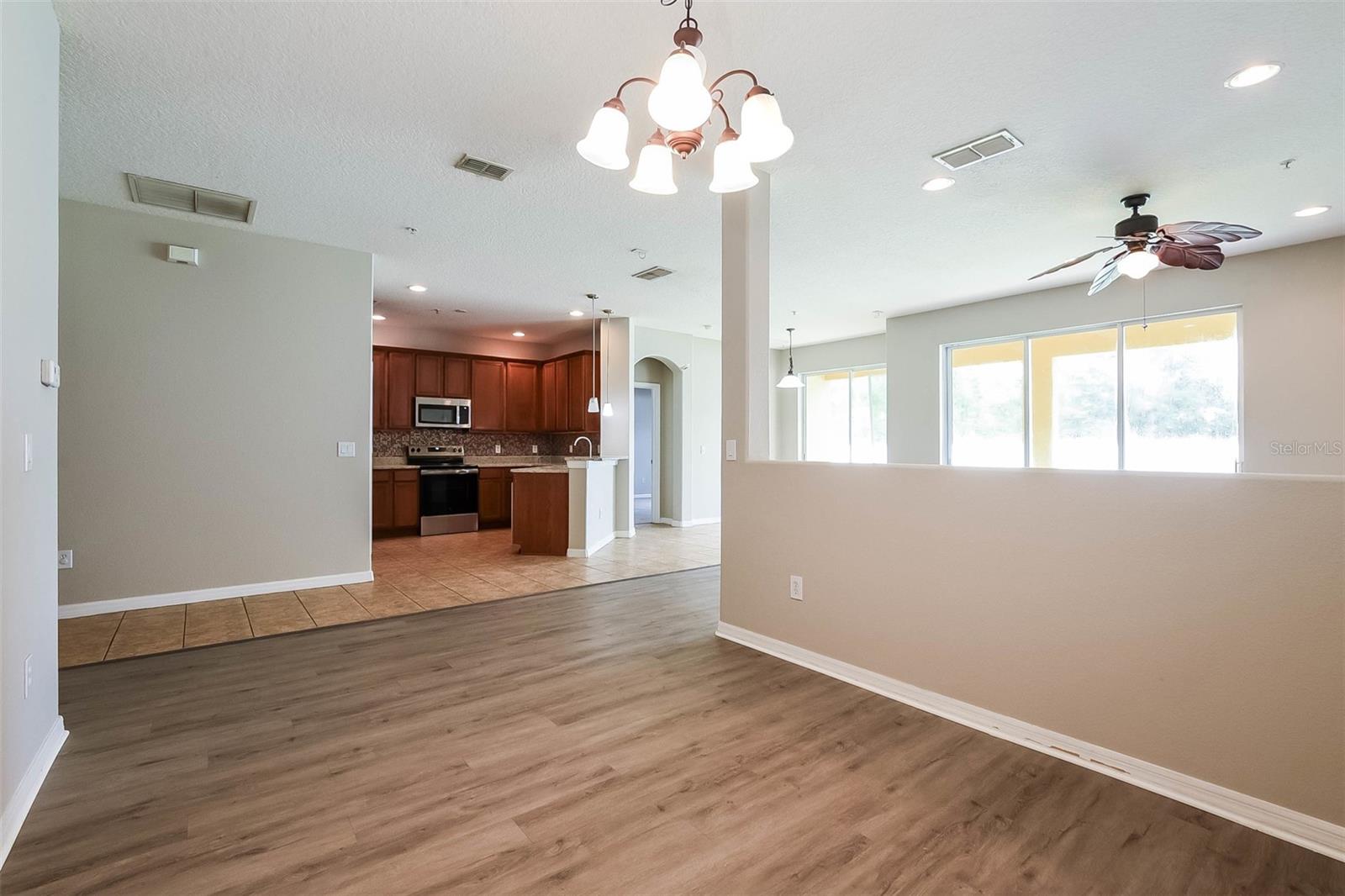 9849 Moss Rose Way Property Photo 11
