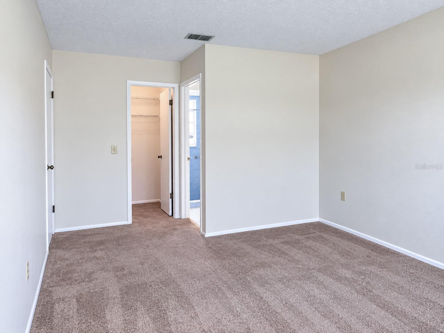 2260 Godfrey Ave Property Photo 16