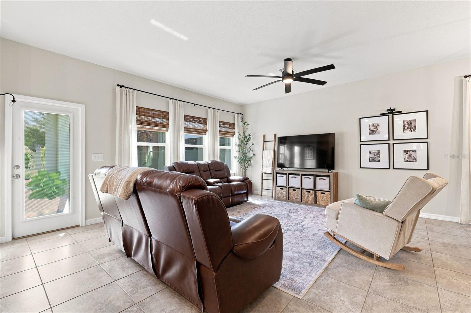 8096 Seagarden Ln Property Photo 6