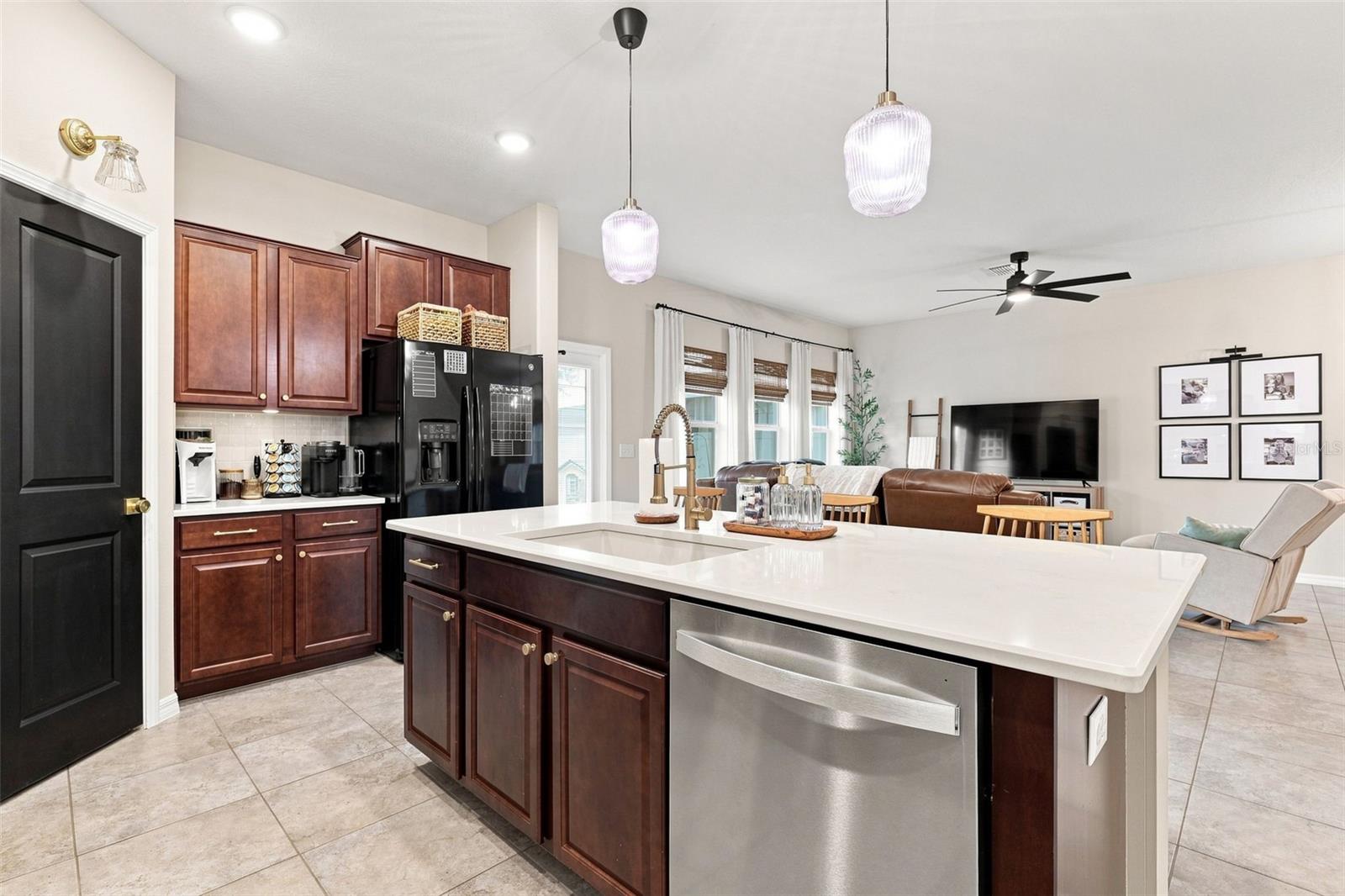 8096 Seagarden Ln Property Photo 12
