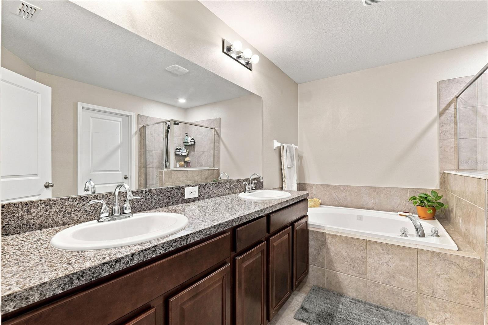 8096 Seagarden Ln Property Photo 23