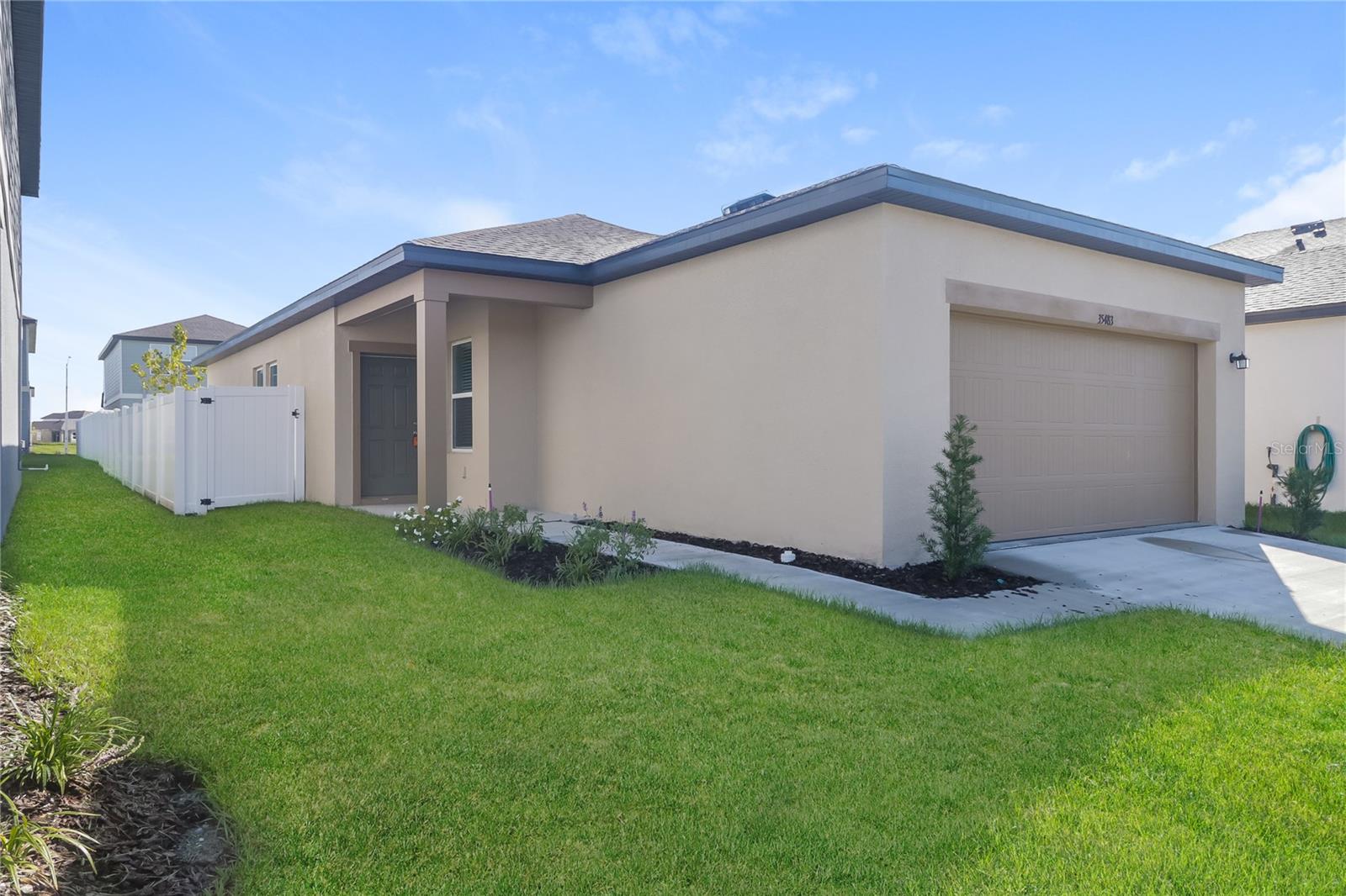 35483 Eastbrook Ave Property Photo 2