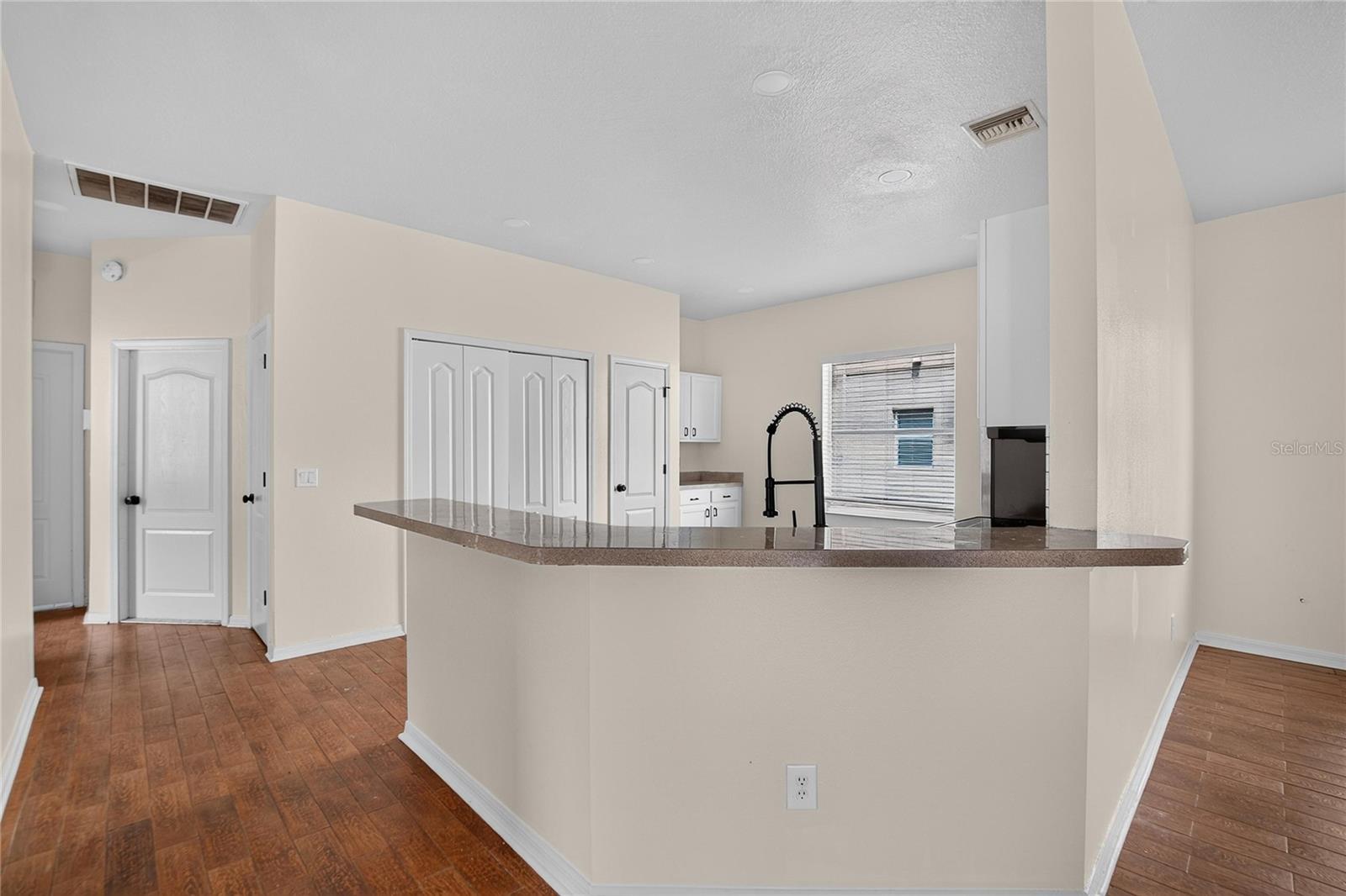 1824 Atlantic Dr Property Photo 13