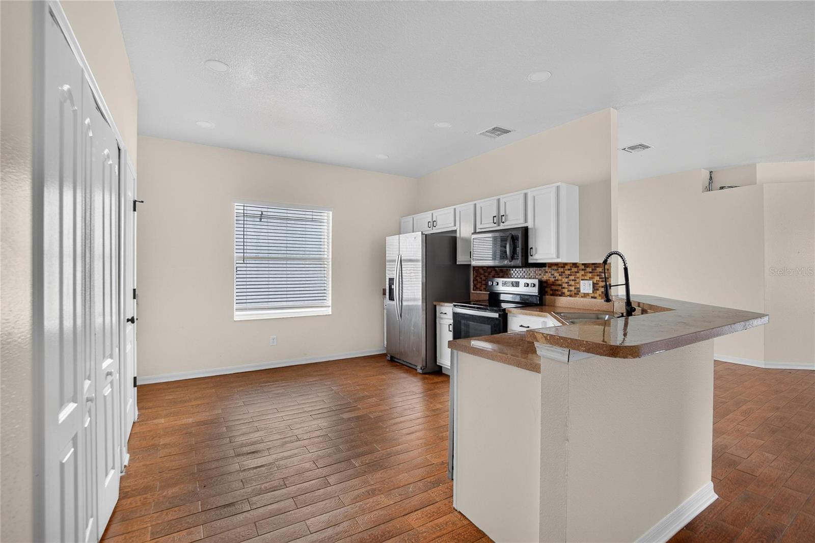 1824 Atlantic Dr Property Photo 14