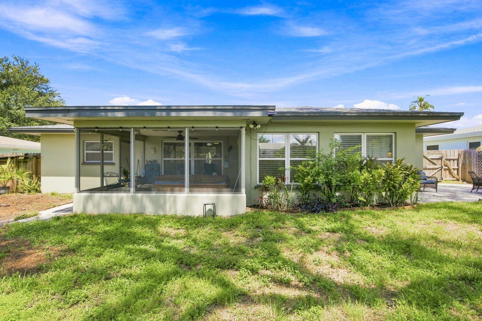1631 Elizabeth Ln Property Photo 32