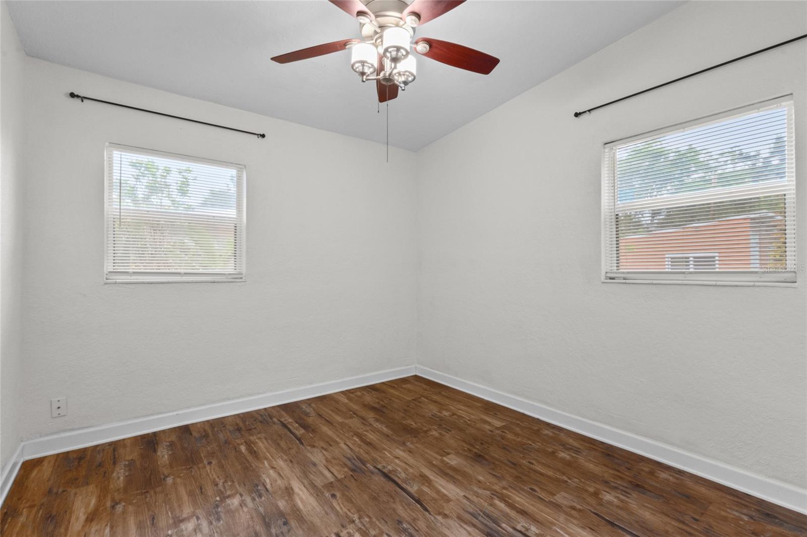 6711 Dartmouth Ave N Property Photo 27