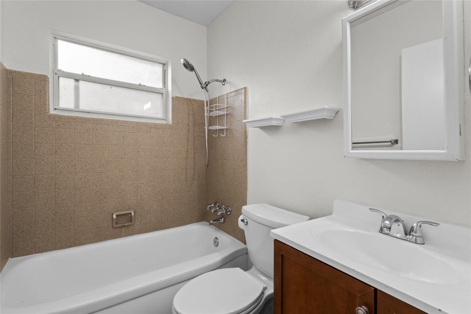 6711 Dartmouth Ave N Property Photo 28