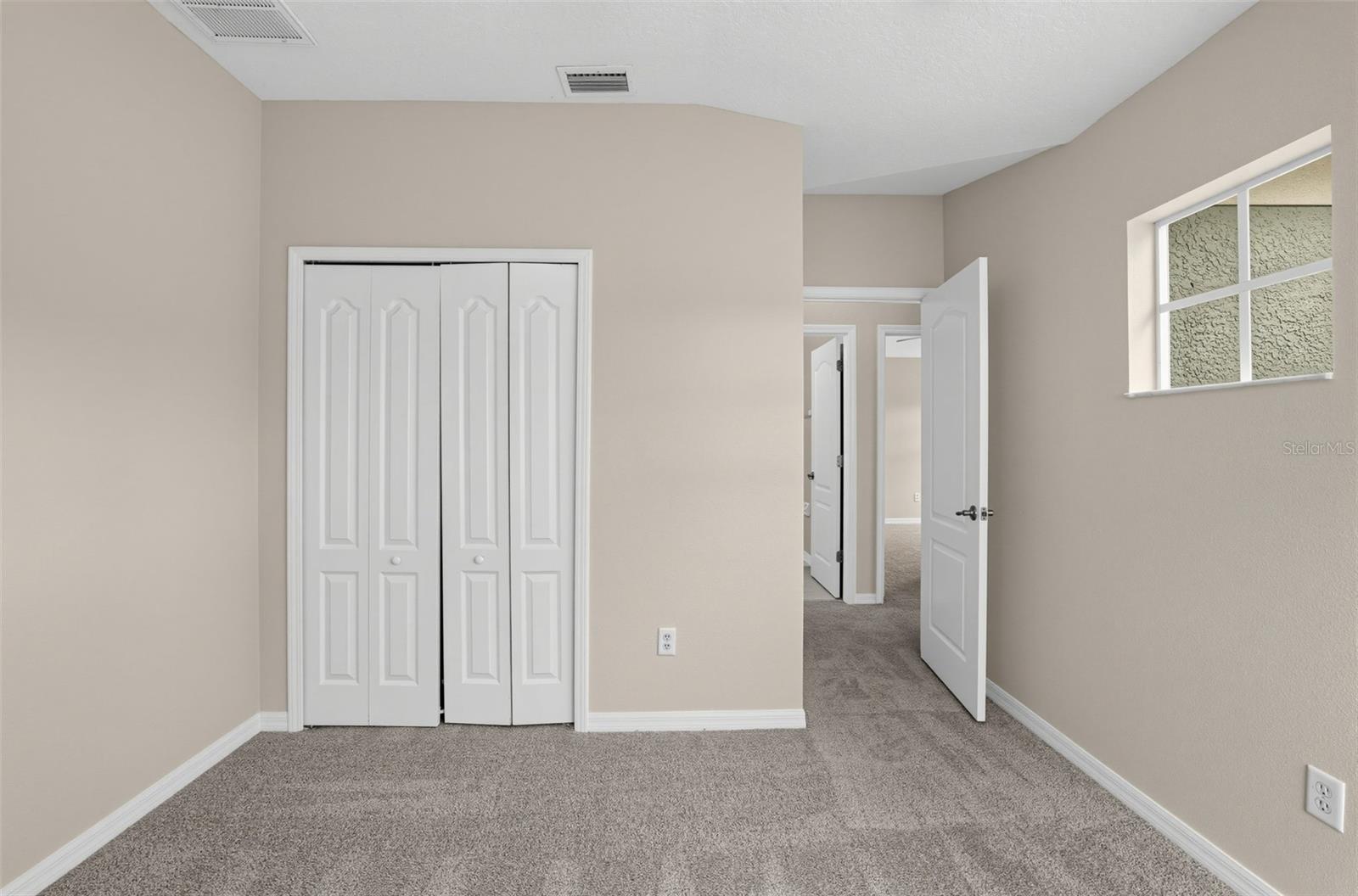 7876 Carriage Pointe Dr Property Photo 20