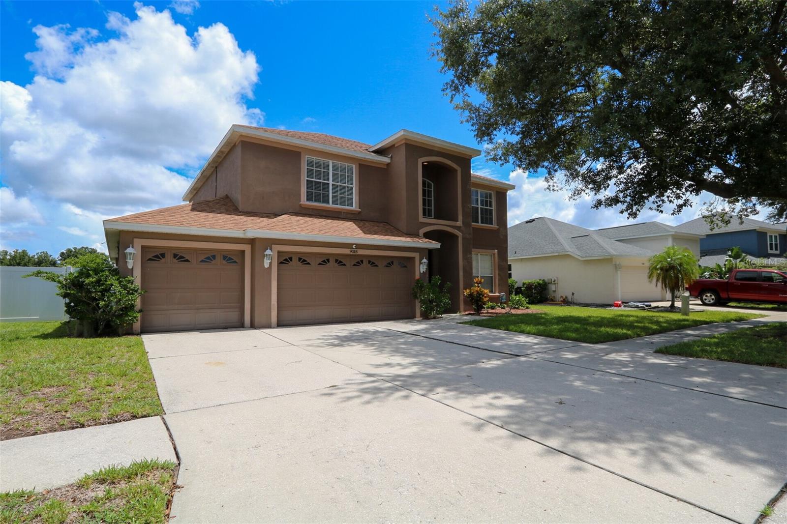 9018 Pinebreeze Dr Property Photo 6