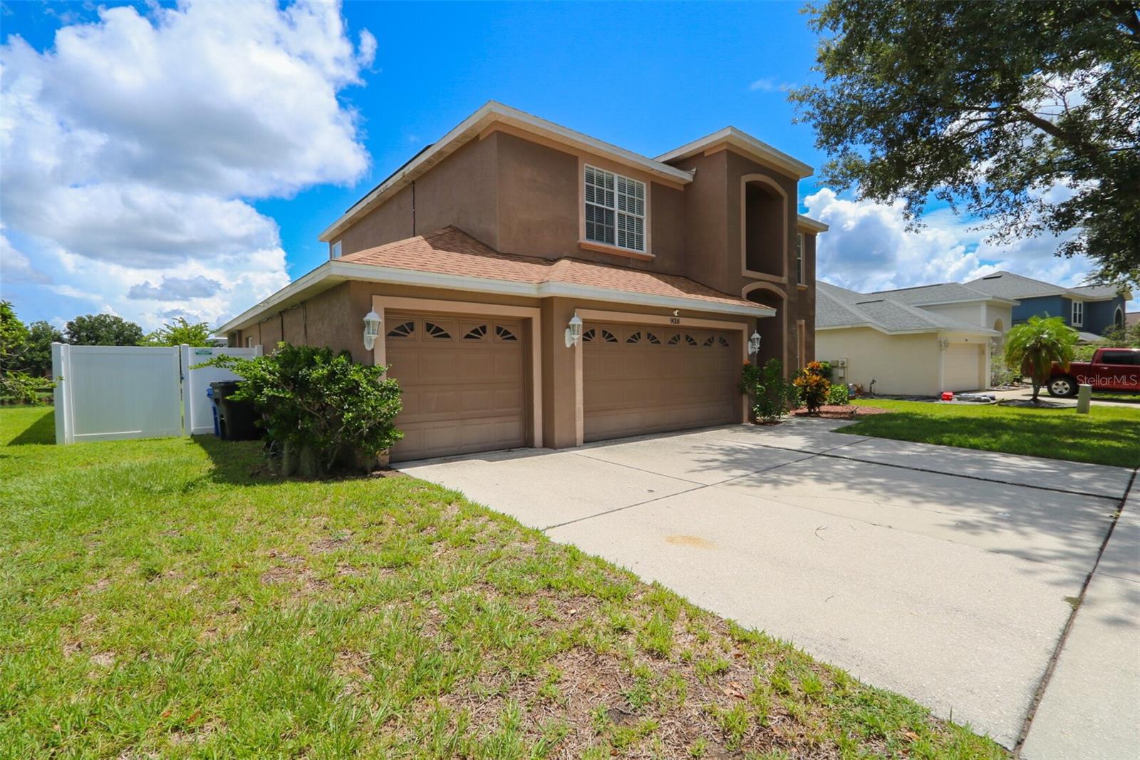 9018 Pinebreeze Dr Property Photo 7