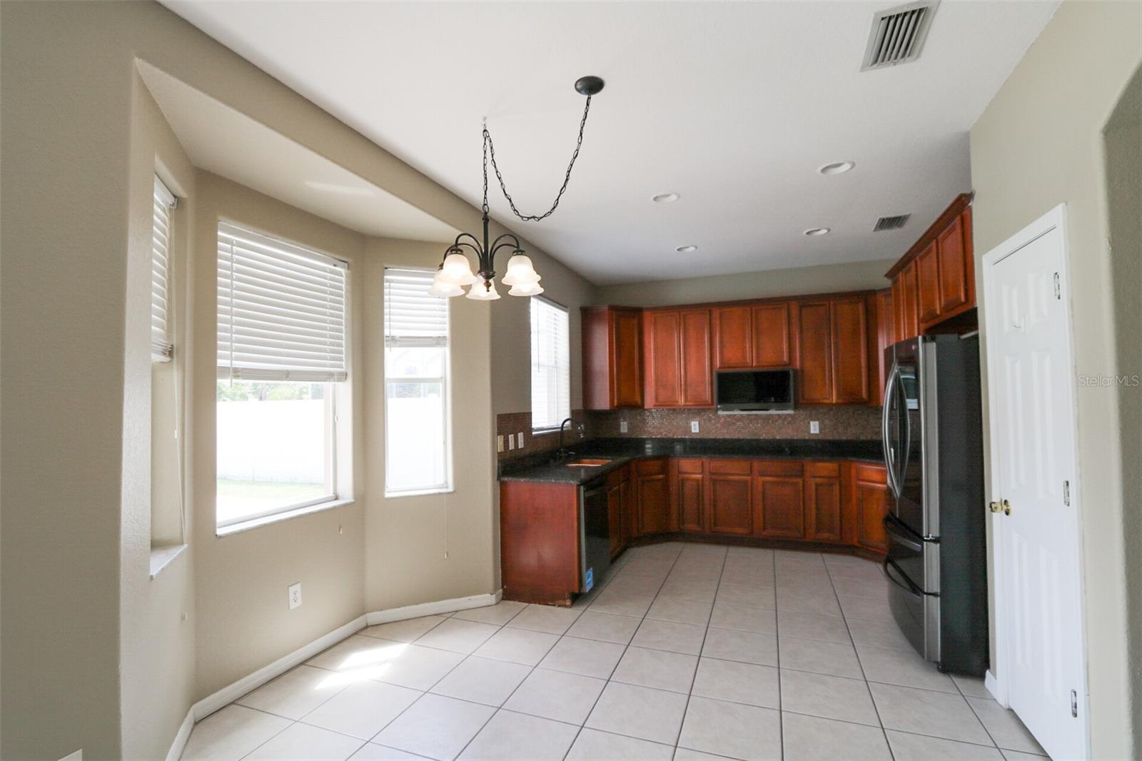 9018 Pinebreeze Dr Property Photo 12