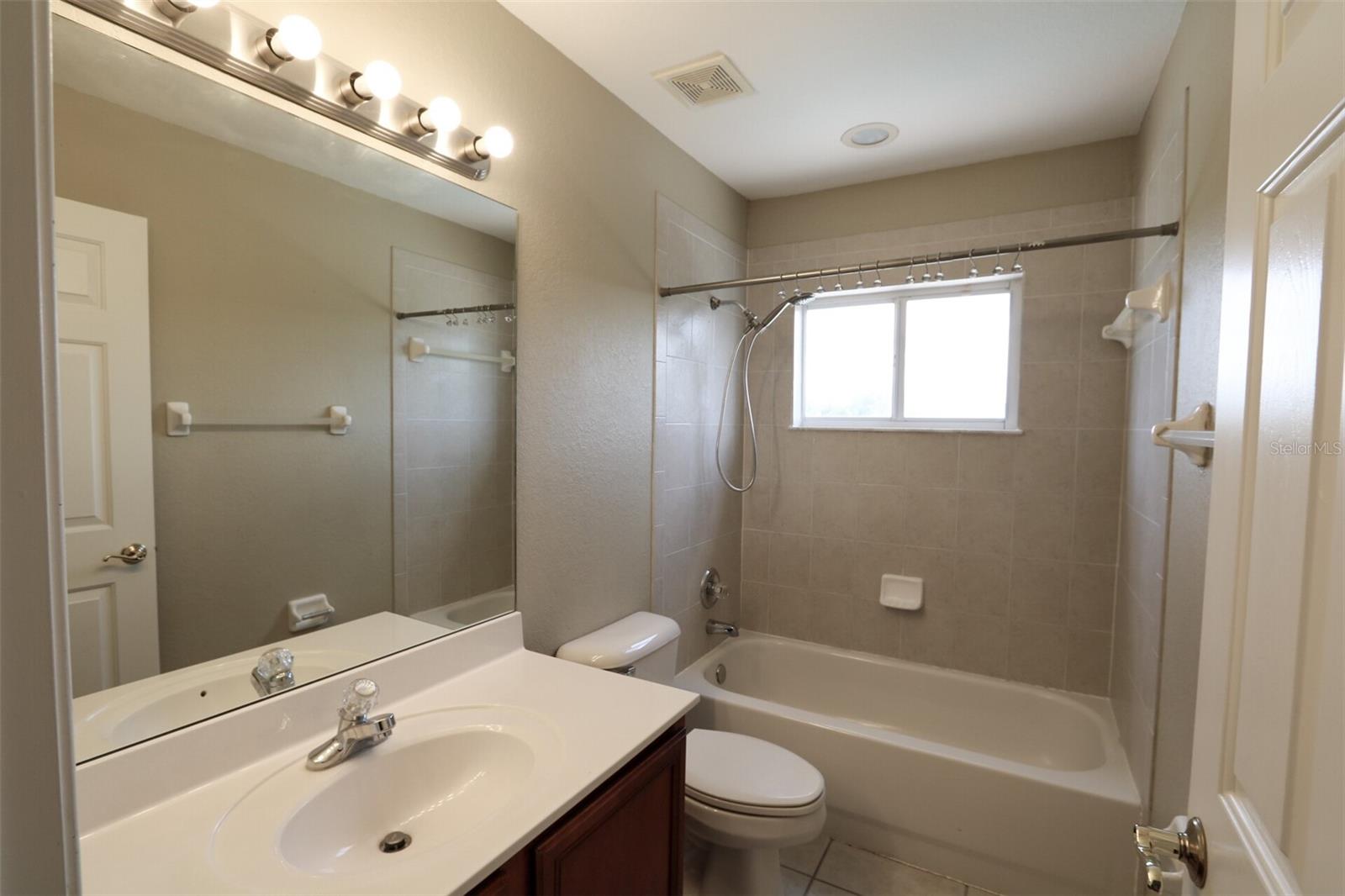 9018 Pinebreeze Dr Property Photo 31