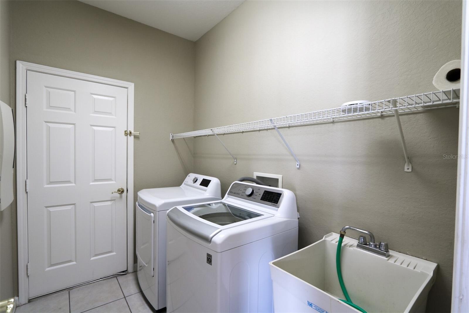 9018 Pinebreeze Dr Property Photo 37