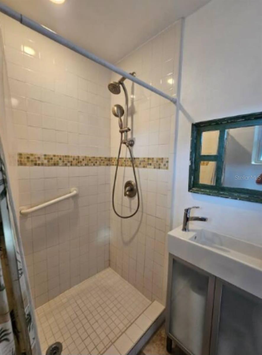 11598 Oval Dr W Property Photo 12