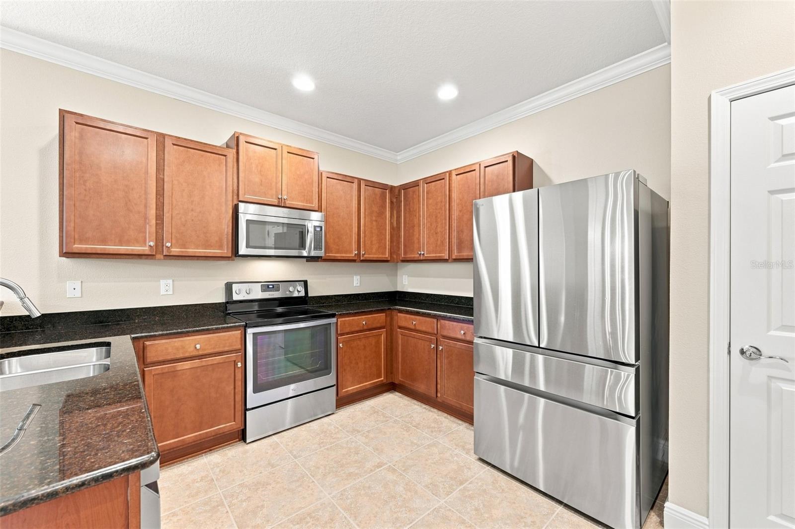 5465 Sunset Falls Dr Property Photo 12